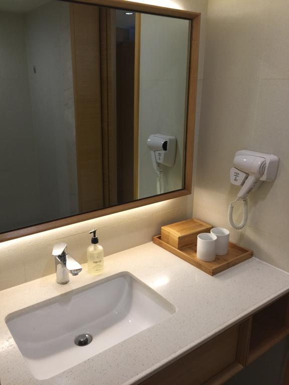 Ji Hotel Jinan Quancheng Square Zimmer foto
