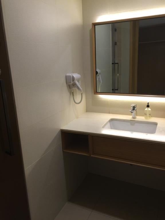 Ji Hotel Jinan Quancheng Square Zimmer foto